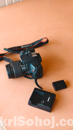Canon ‌REBEL 5T